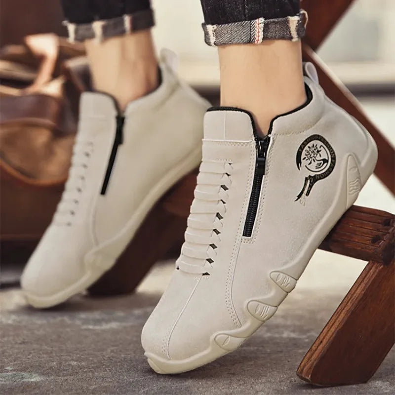 LOR MALE Men Boots Barefoot Shoes for Men Designer Pattern Ankle Boots Autumn Hiking Shoes High-Top Sneakers Luxury Mens Motorcycle Boots