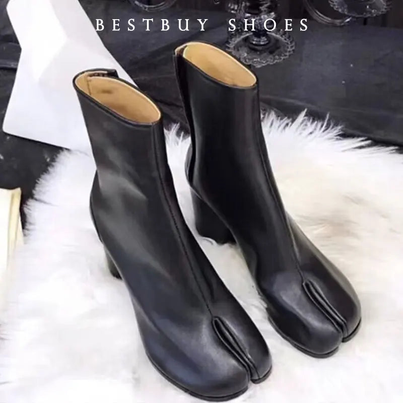 LOR MALE 2025 Design Leather Tabi Boots Fashion Round Toe Chunky Mid Calf Boots Autumn Winter Split Toe Shoes
