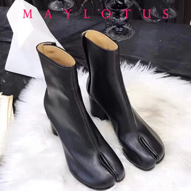 LOR MALE 2025 Design Leather Tabi Boots Fashion Round Toe Chunky Mid Calf Boots Autumn Winter Split Toe Shoes