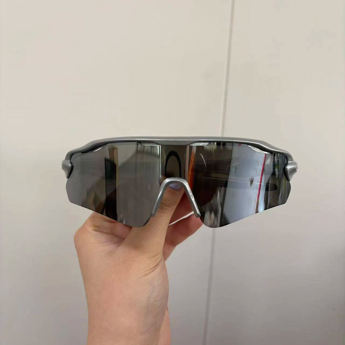 LOR MALE 1pc Stylish Polarized Sunglasses for Men, High-Definition UV Protection Glasses for Sports, Cycling and Outdoor Activities