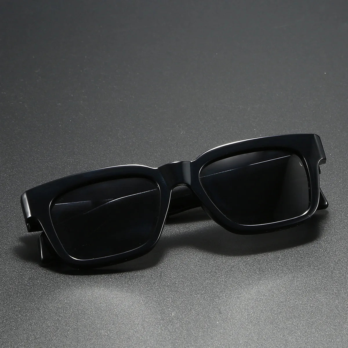 LOR MALE 2025 Men Sunglasses Polarized Square Glasses for Driving Fishing Travel UV400 Fashoinable Sun Shades Metal Core Exquisite
