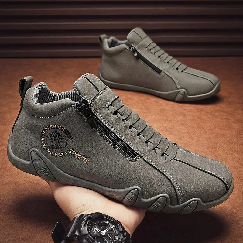LOR MALE Men Boots Barefoot Shoes for Men Designer Pattern Ankle Boots Autumn Hiking Shoes High-Top Sneakers Luxury Mens Motorcycle Boots